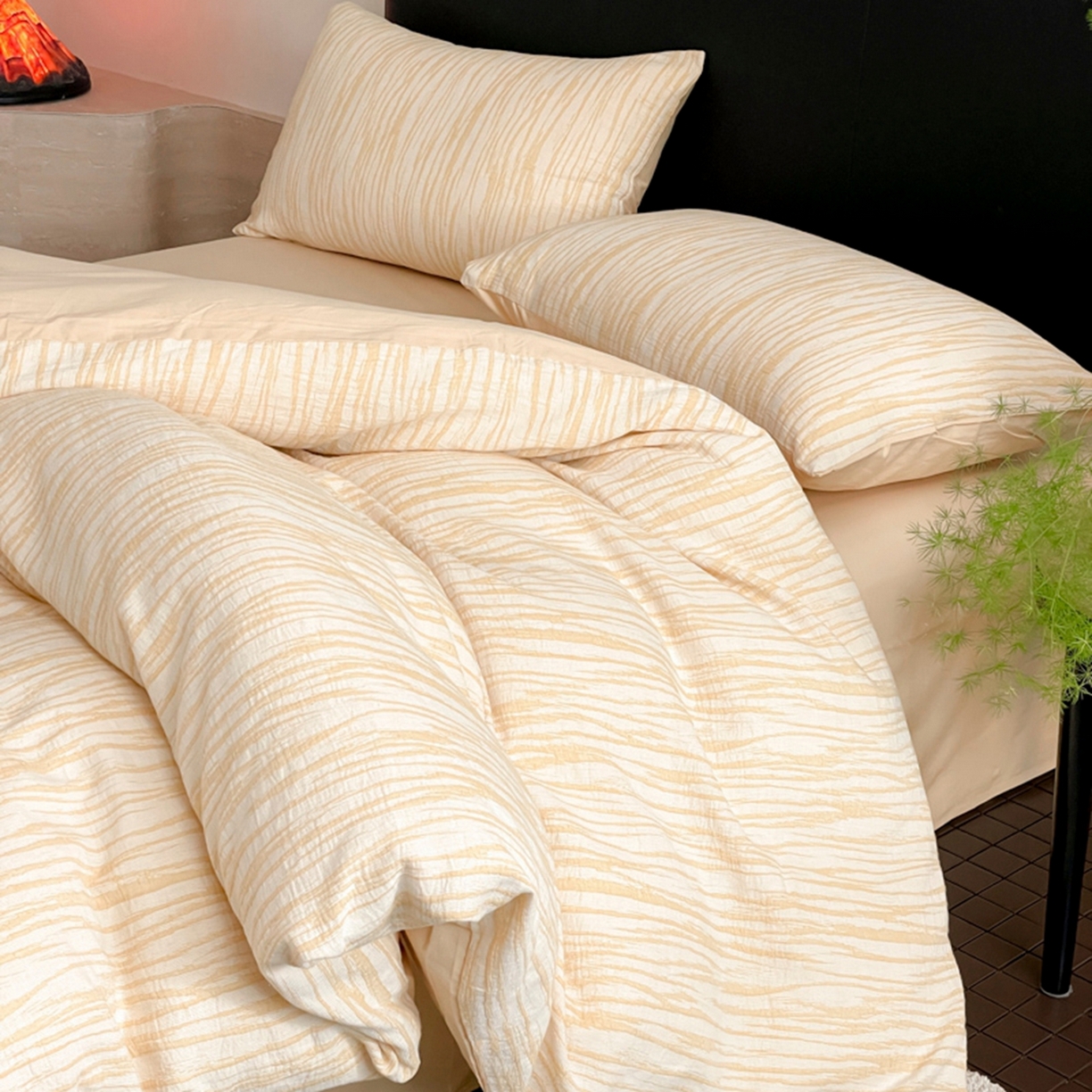 91家纺网 家纺一手货源 找家纺 ab家纺 2026新款全棉纯棉三层纱提花四件套 米亚-杏色