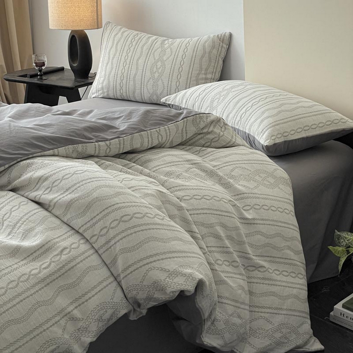 91家纺网 家纺一手货源 找家纺 ab家纺 2026新款全棉纯棉三层纱提花四件套 暖阳-灰