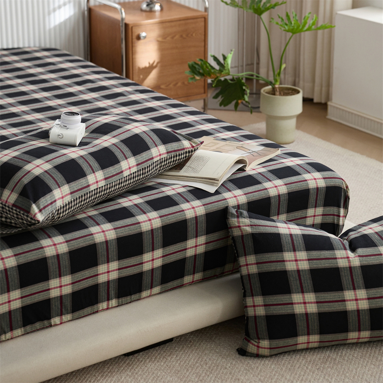 91家纺网 家纺一手货源 找家纺 启程家纺 2026新款纯棉水洗棉复古大格系列多规格纯棉床笠 摩登大黑