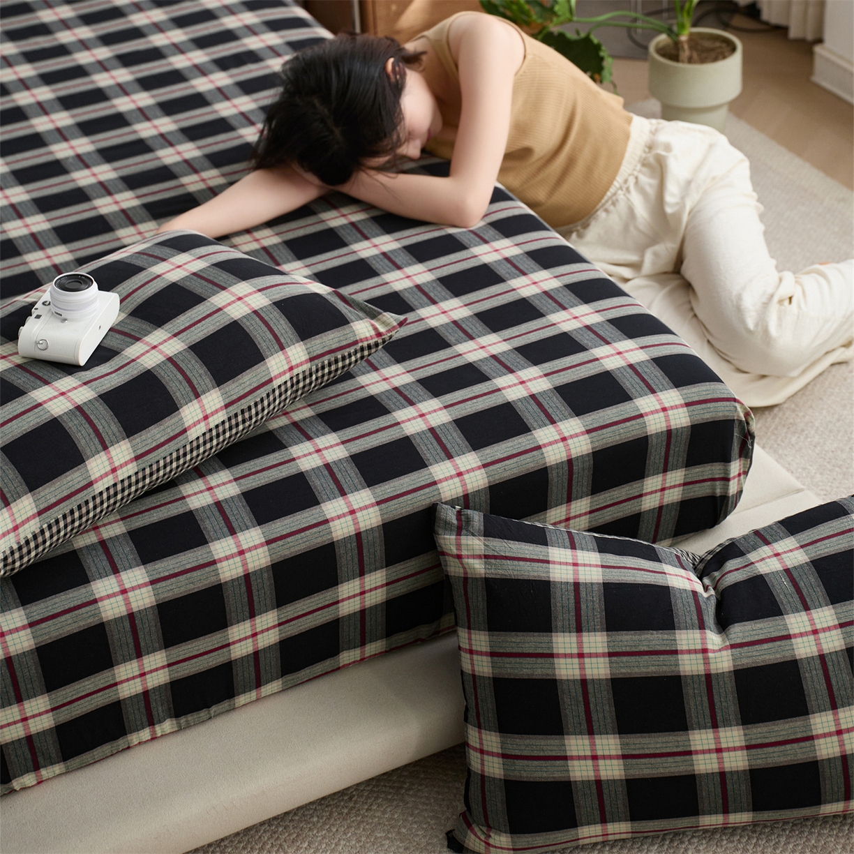 91家纺网 家纺一手货源 找家纺 启程家纺 2026新款纯棉水洗棉复古大格系列多规格纯棉床笠 摩登大黑