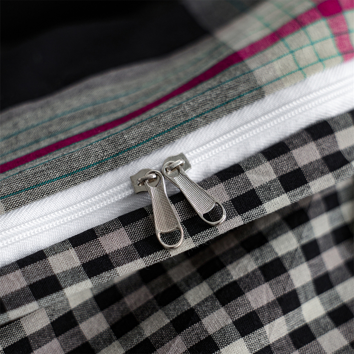 91家纺网 家纺一手货源 找家纺 启程家纺 2026新款纯棉水洗棉复古大格系列多规格纯棉单被套 摩登大黑