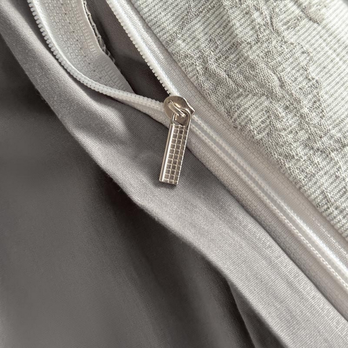 91家纺网 家纺一手货源 找家纺 ab家纺 2026新款全棉纯棉三层纱提花四件套 茵荔-灰