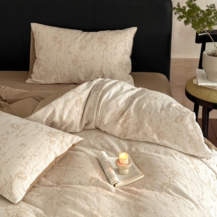 91家纺网 家纺一手货源 找家纺 ab家纺 2026新款全棉纯棉三层纱提花四件套 茵荔-米咖