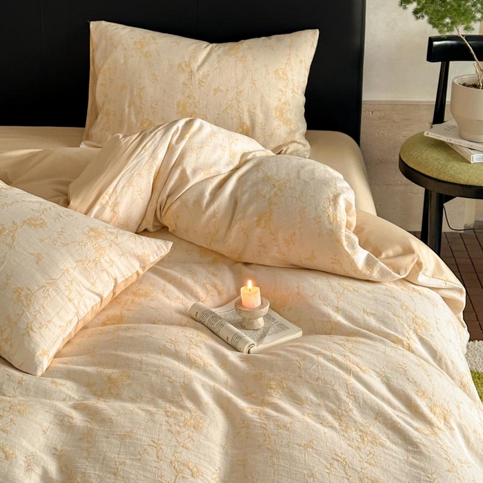 91家纺网 家纺一手货源 找家纺 ab家纺 2026新款全棉纯棉三层纱提花四件套 茵荔-浅黄