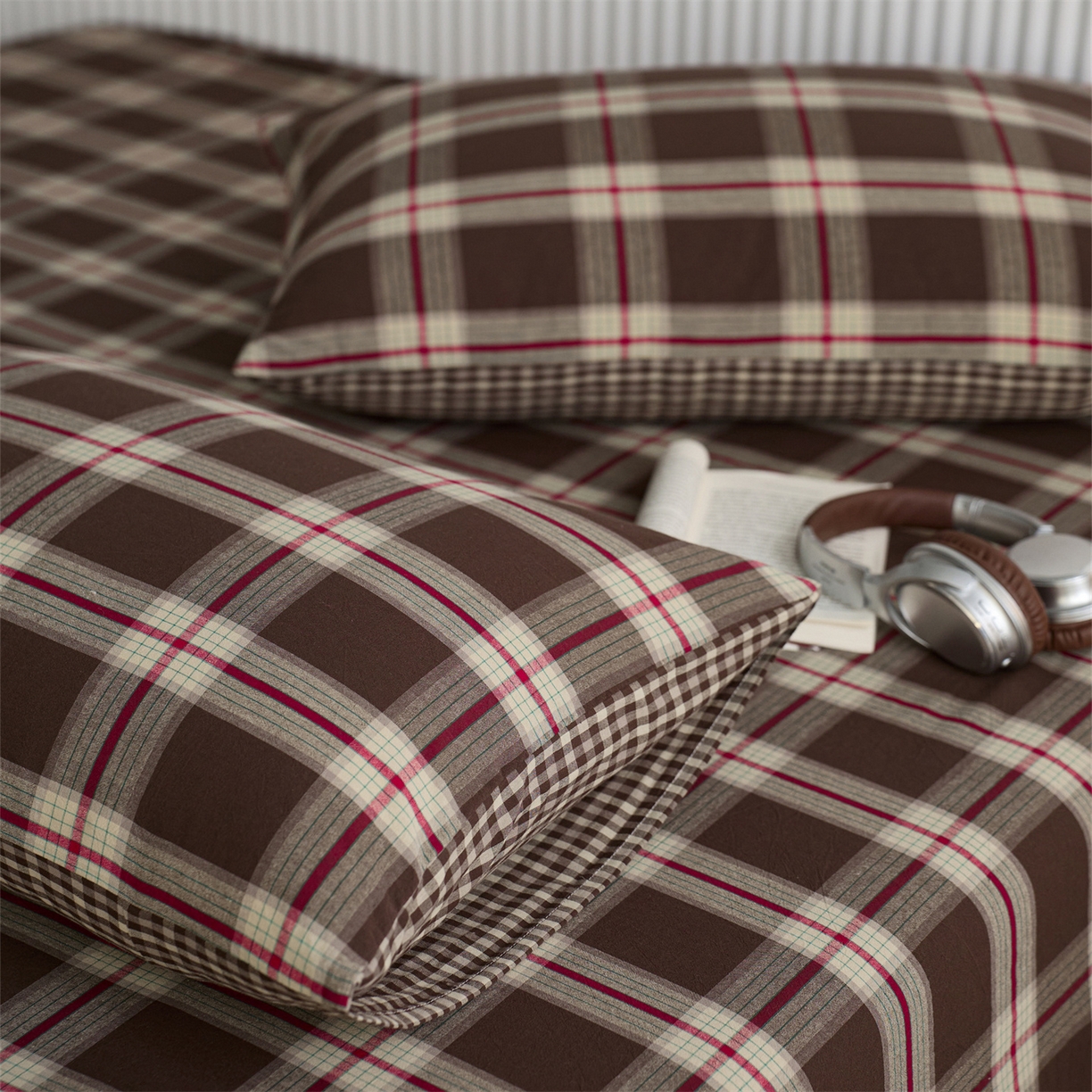 91家纺网 家纺一手货源 找家纺 启程家纺 2026新款纯棉水洗棉复古大格系列多规格纯棉枕套 摩登大咖