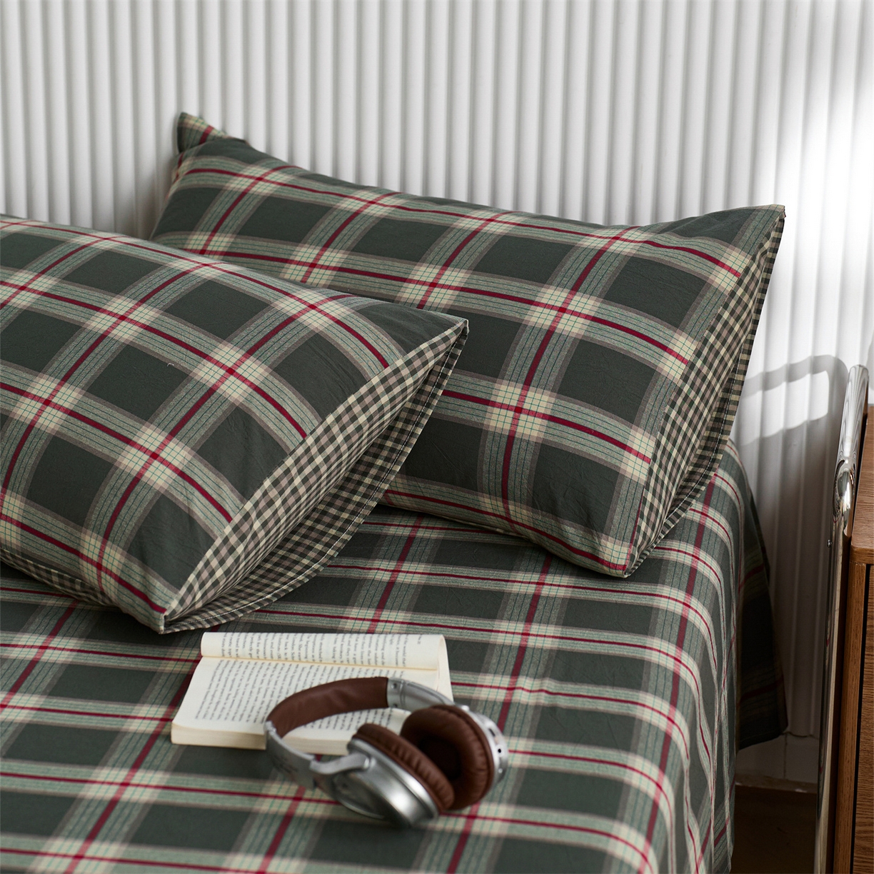 91家纺网 家纺一手货源 找家纺 启程家纺 2026新款纯棉水洗棉复古大格系列多规格纯棉枕套 摩登大绿