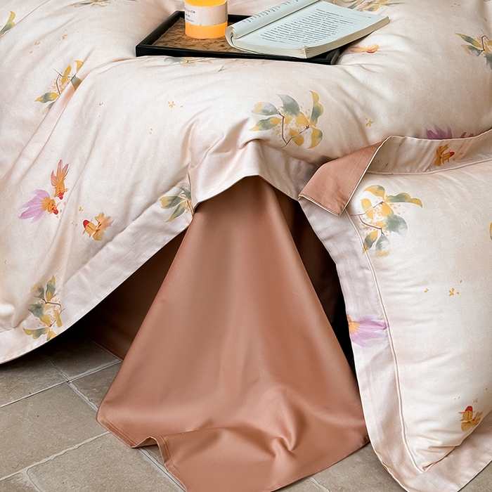 91家纺网 家纺一手货源 找家纺 Mr.pig猪先生水洗棉 2025新款羊毛印花工艺宽边四件套 锦鲤栖溪-宽边