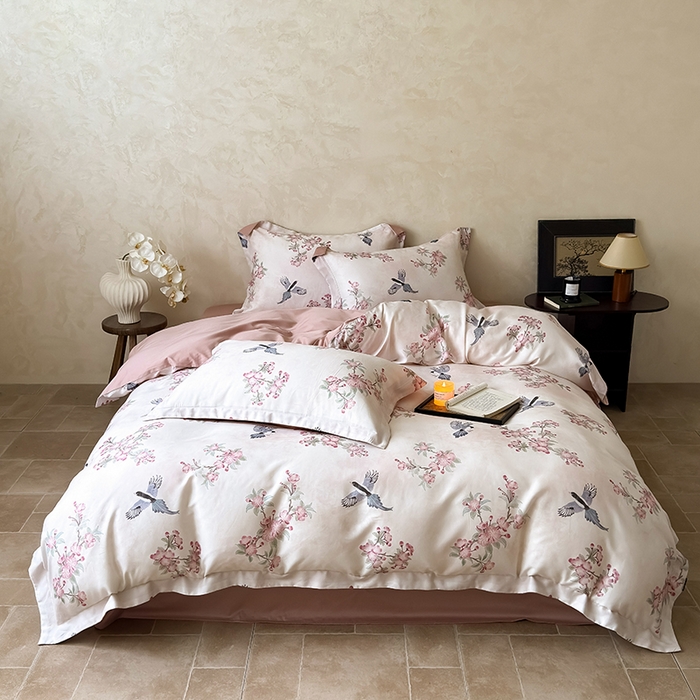 91家纺网 家纺一手货源 找家纺 Mr.pig猪先生水洗棉 2025新款羊毛印花工艺宽边四件套 棠鹊鸣春-宽边