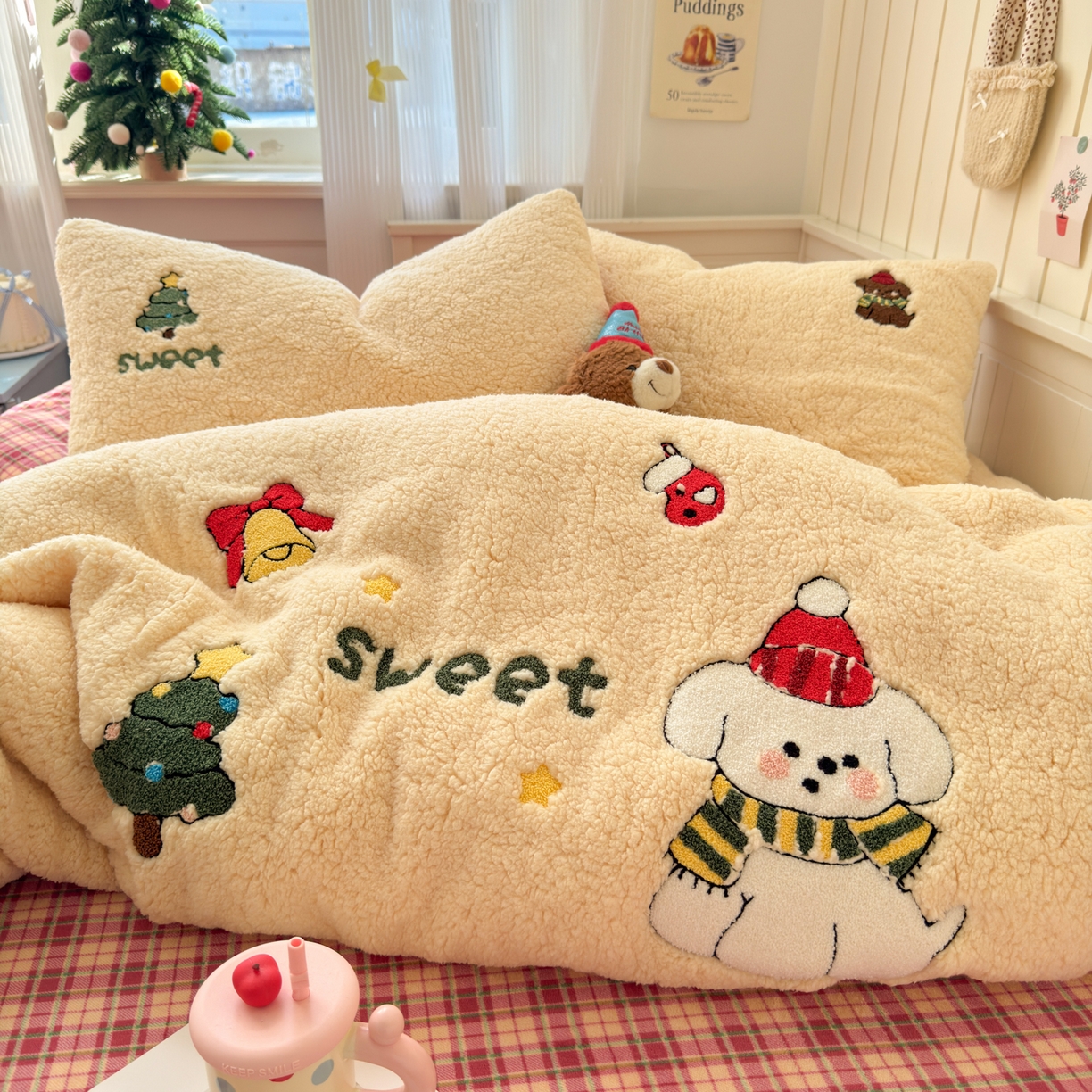 91家纺网 家纺一手货源 找家纺 一霖家纺 2025新款高克重羊羔毛毛巾绣四件套 圣诞小狗