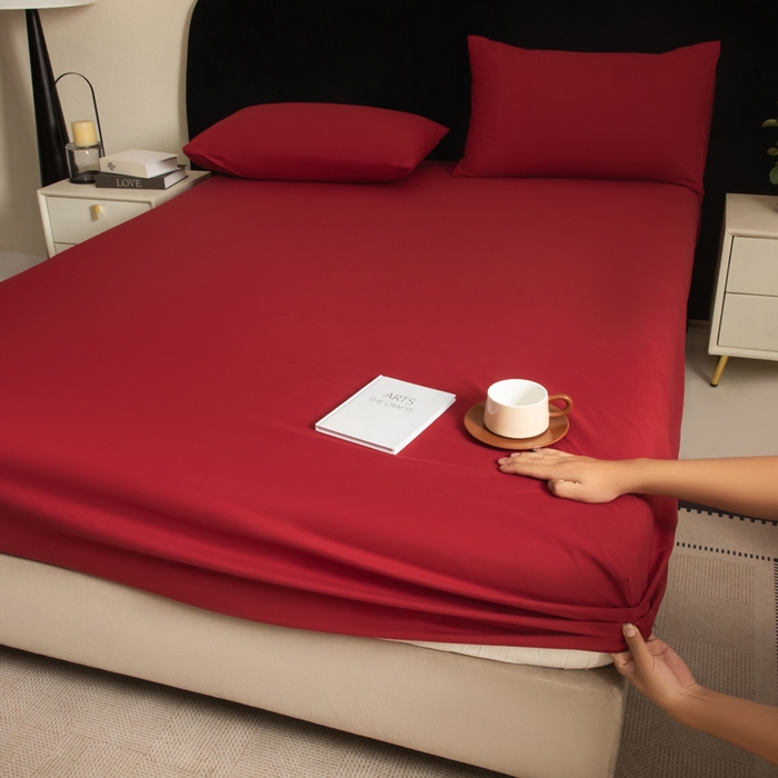 91家纺网 家纺一手货源 找家纺 三悦四季 2026新款纯色亲肤磨毛防水床笠跨境直播爆款床笠三件套外贸可定制任意尺寸 酒红