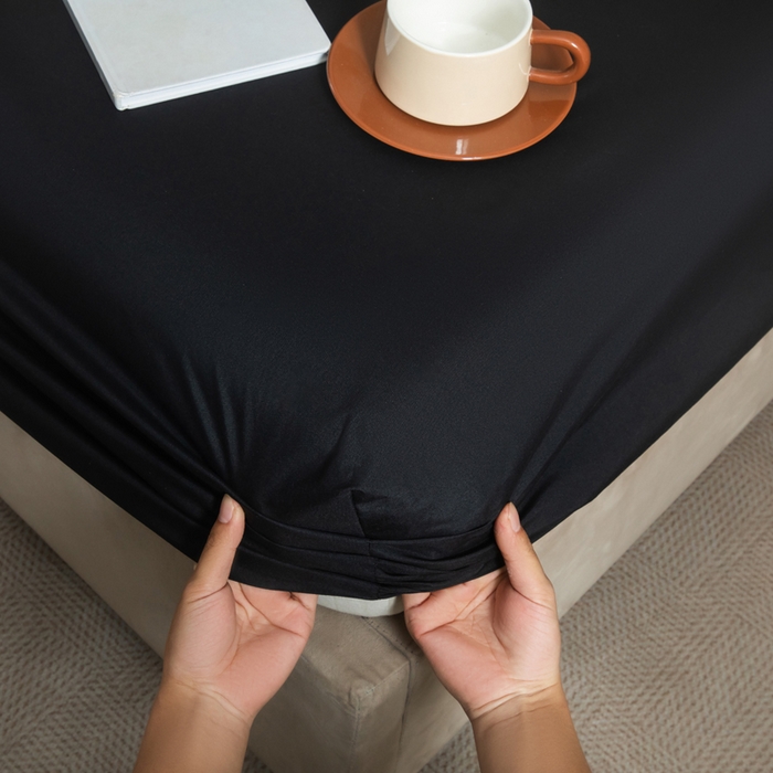 91家纺网 家纺一手货源 找家纺 三悦四季 2026新款纯色亲肤磨毛防水床笠跨境直播爆款床笠三件套外贸可定制任意尺寸 黑色