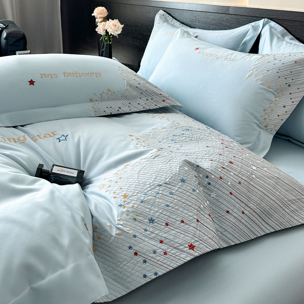 91家纺网 家纺一手货源 找家纺 苏源家居 2026新款轻奢风刺绣亲肤棉磨毛四件套 璀璨-天空蓝