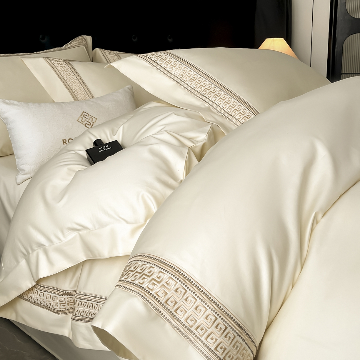 91家纺网 家纺一手货源 找家纺 （总）置顶家纺 2025新款简希亲肤重工刺绣系列四件套