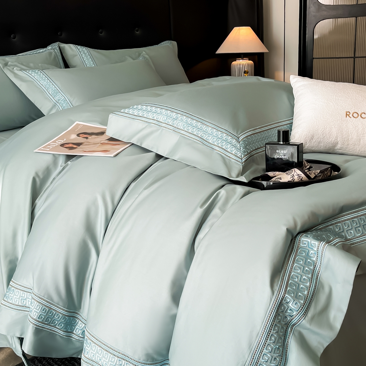 91家纺网 家纺一手货源 找家纺 置顶家纺 2025新款简希亲肤重工刺绣系列四件套 简希-樊星蓝