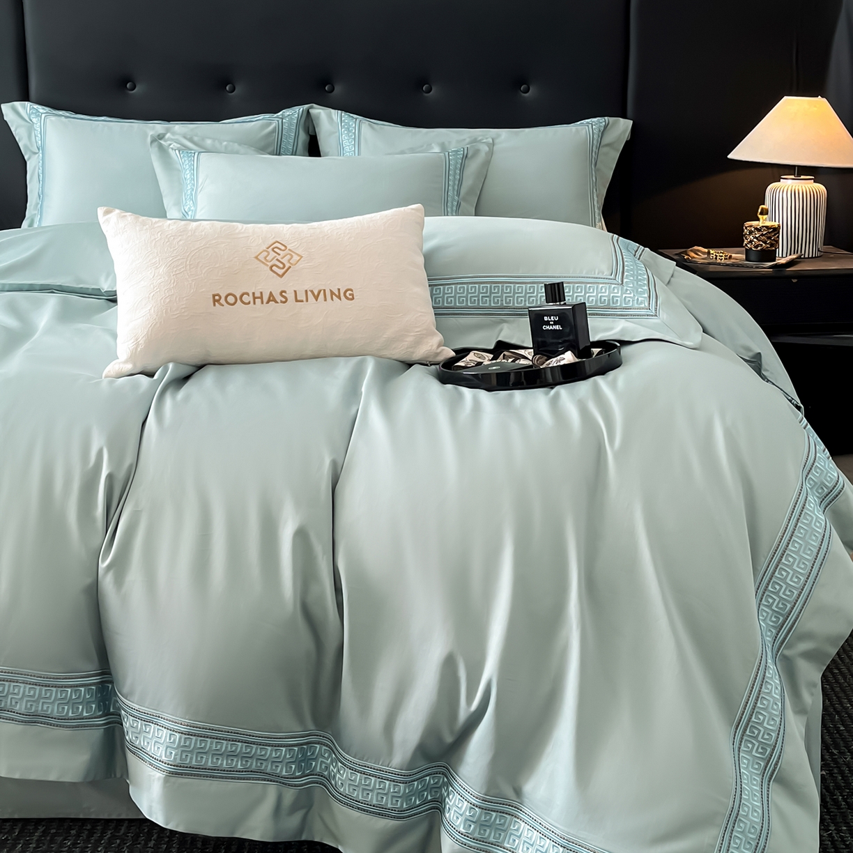 91家纺网 家纺一手货源 找家纺 置顶家纺 2025新款简希亲肤重工刺绣系列四件套 简希-樊星蓝