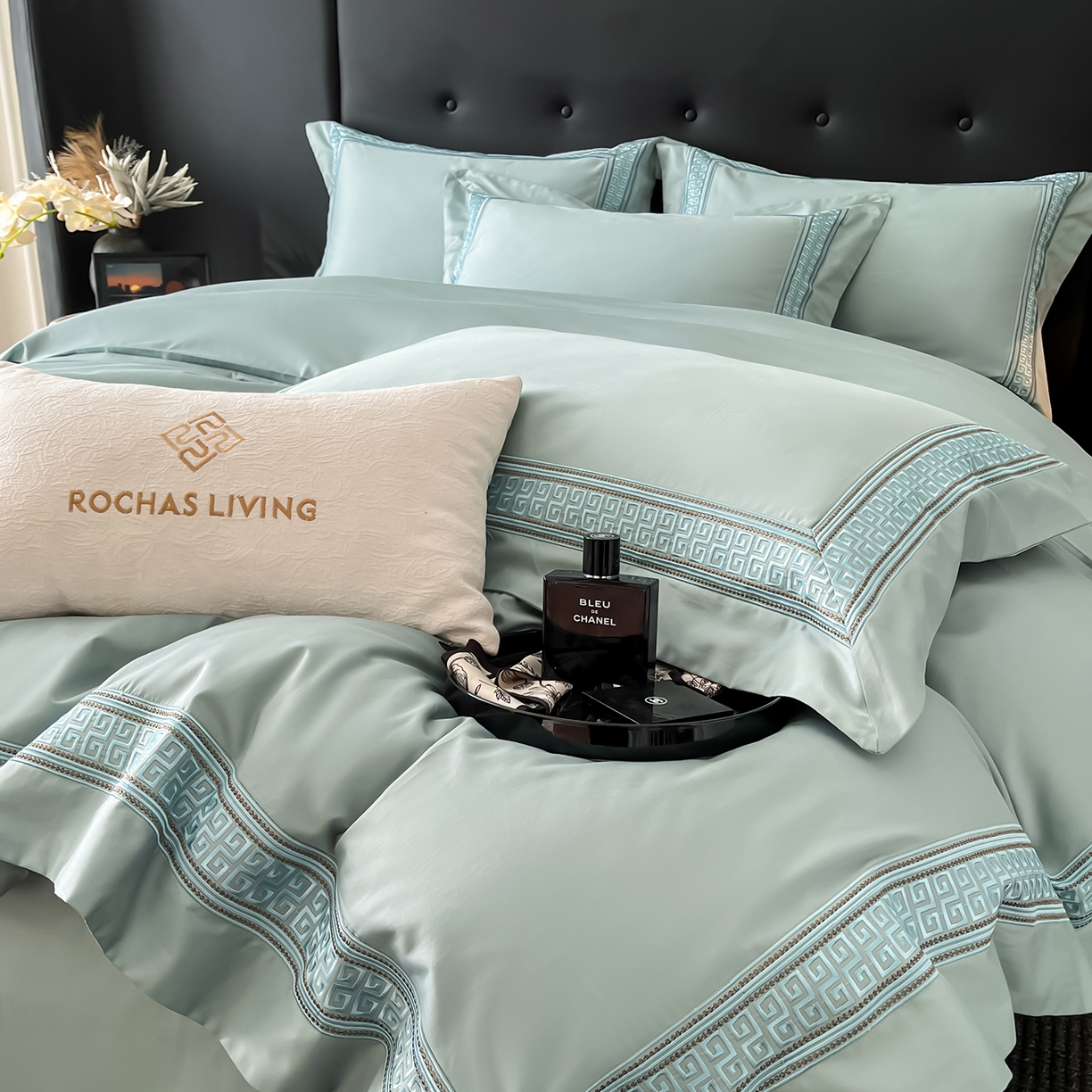 91家纺网 家纺一手货源 找家纺 置顶家纺 2025新款简希亲肤重工刺绣系列四件套 简希-樊星蓝