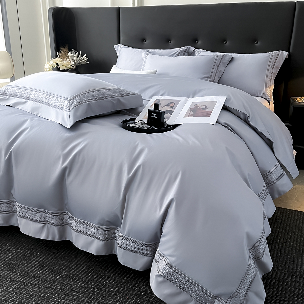 91家纺网 家纺一手货源 找家纺 置顶家纺 2025新款简希亲肤重工刺绣系列四件套 简希-瓷器蓝