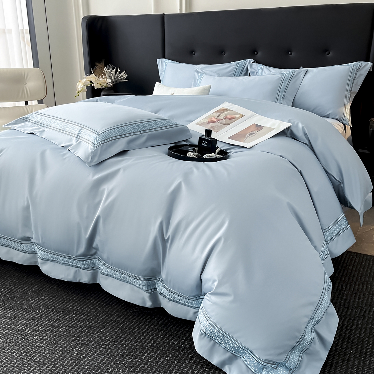 91家纺网 家纺一手货源 找家纺 置顶家纺 2025新款简希亲肤重工刺绣系列四件套 简希-天空蓝