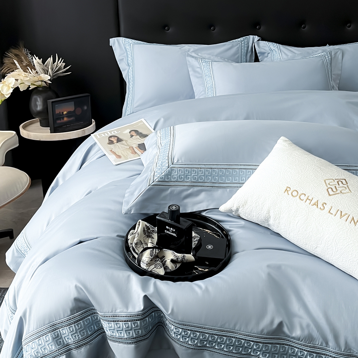 91家纺网 家纺一手货源 找家纺 置顶家纺 2025新款简希亲肤重工刺绣系列四件套 简希-天空蓝