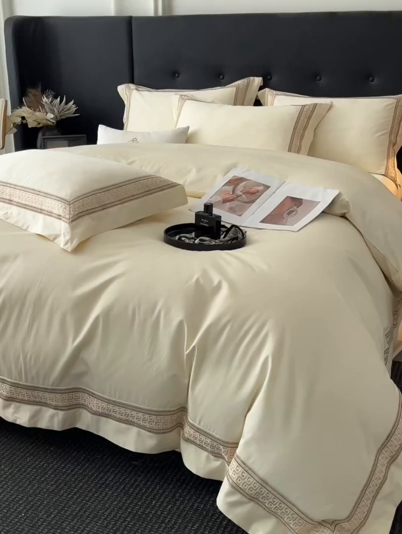 91家纺网 家纺一手货源 找家纺 置顶家纺 2025新款简希亲肤重工刺绣系列四件套 简希-奶昔白