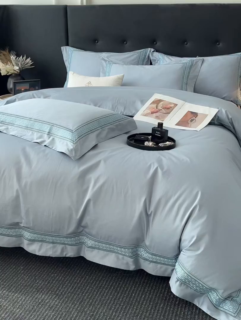 91家纺网 家纺一手货源 找家纺 置顶家纺 2025新款简希亲肤重工刺绣系列四件套 简希-天空蓝