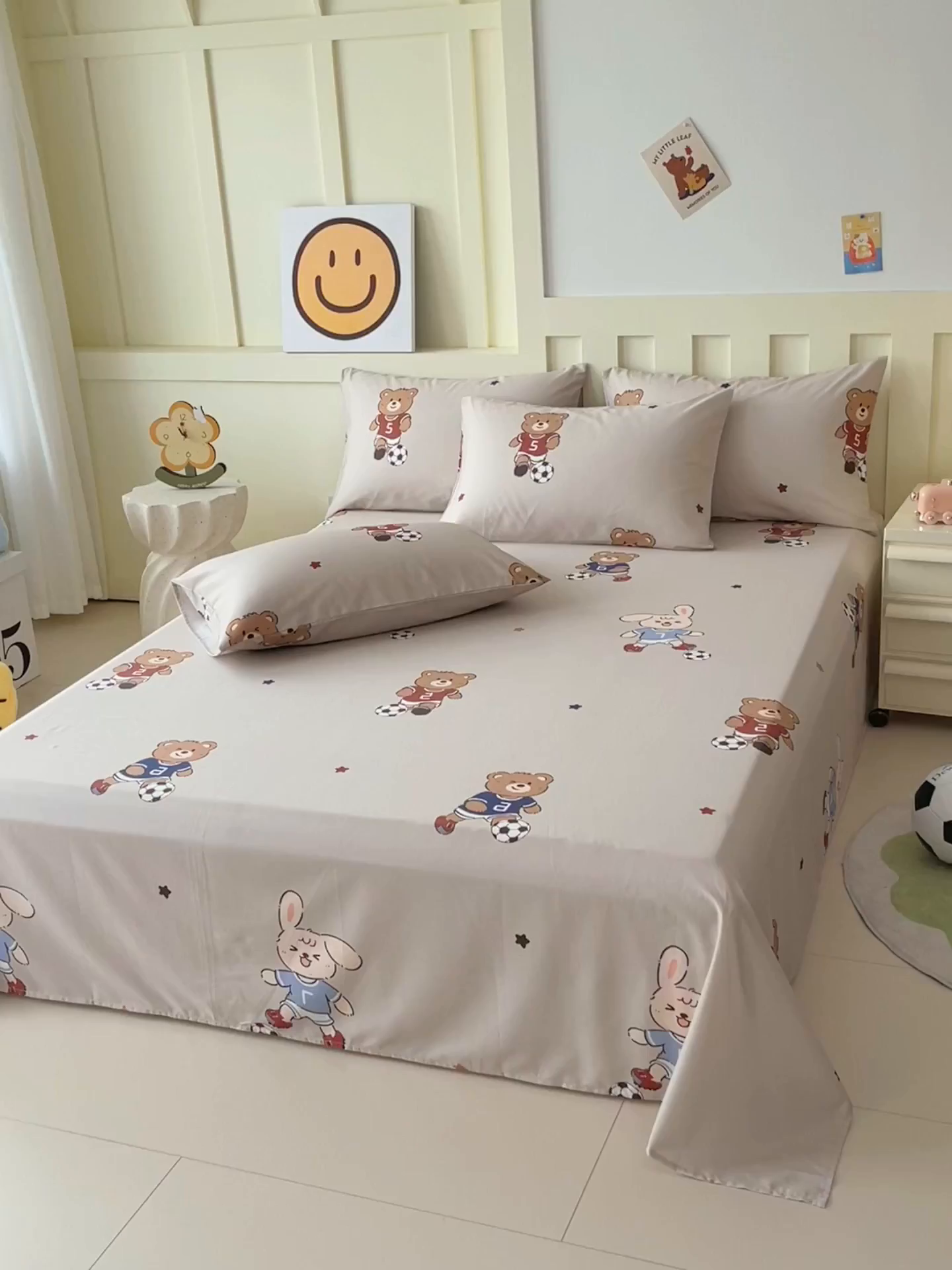 91家纺网 家纺一手货源 找家纺 金鑫汇家纺 2026新款13070全棉单品套件系列-成人床A版单床单 友谊足球