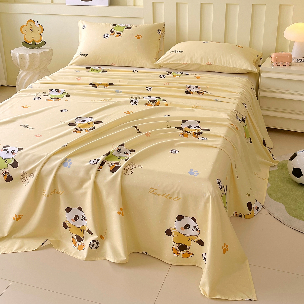91家纺网 家纺一手货源 找家纺 金鑫汇家纺 2026新款13070全棉单品套件系列-成人床A版单床单 足球争霸赛-黄