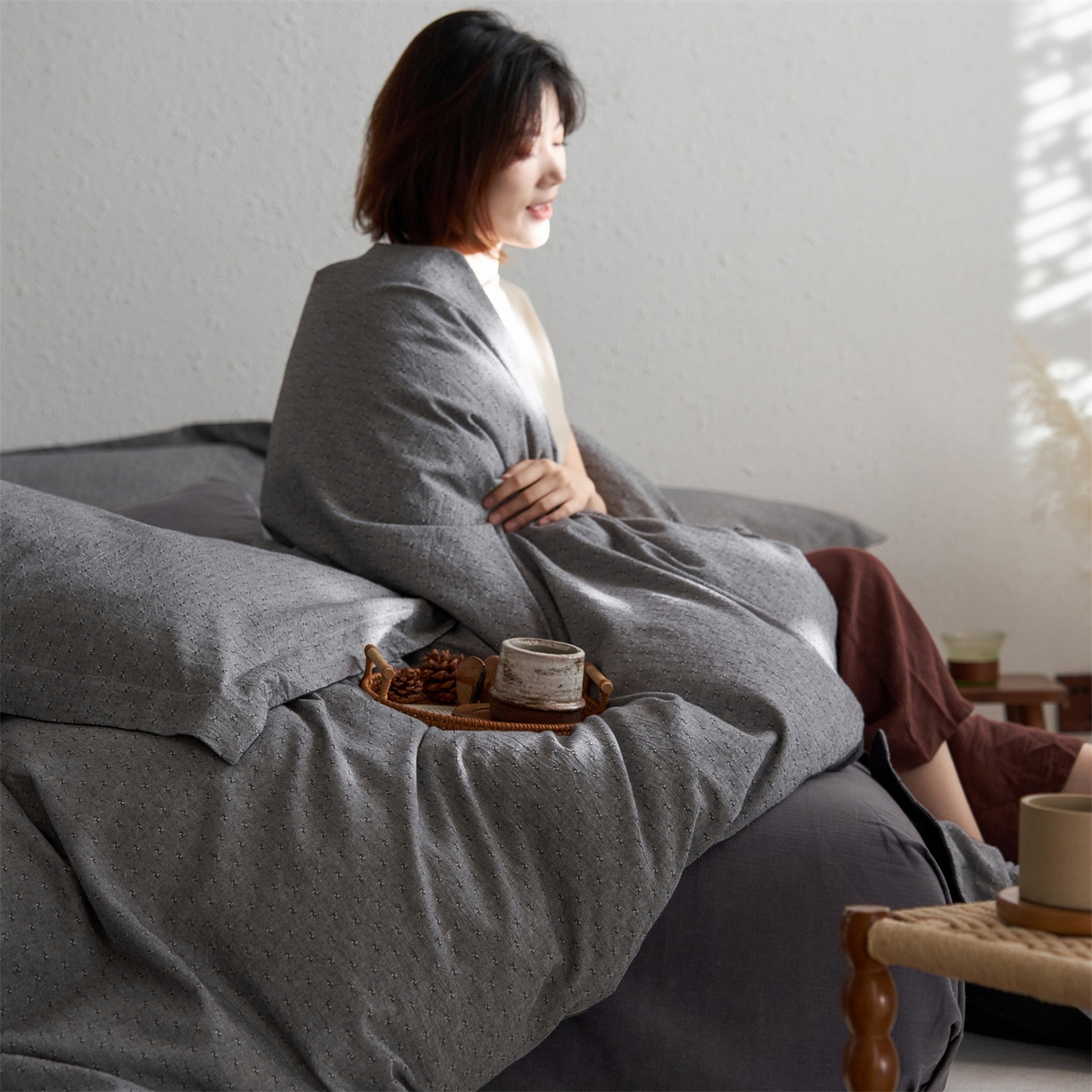 91家纺网 家纺一手货源 找家纺 笙意家纺 2025新款全棉A版棉麻B版13372四件套-云缦系列 云缦灰