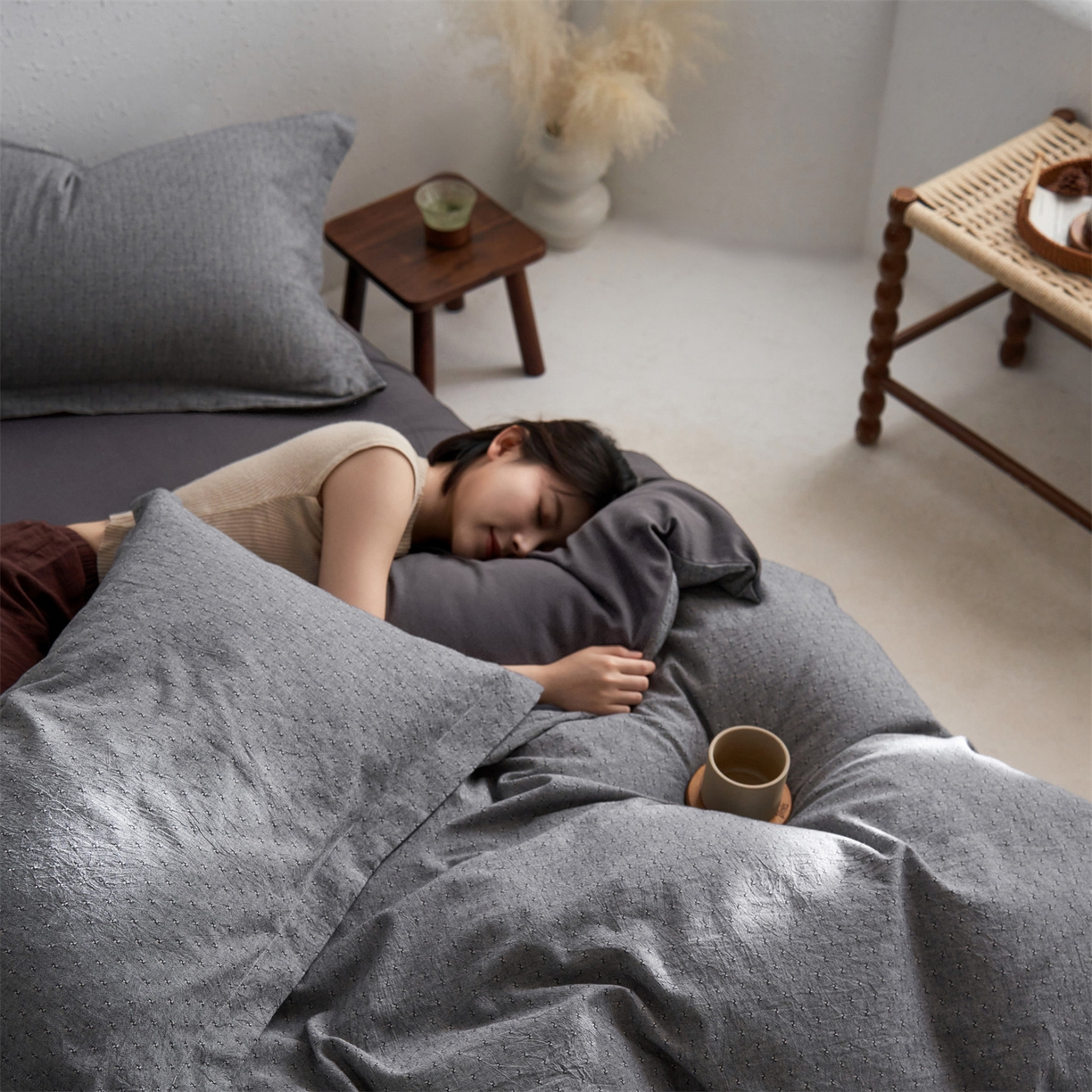 91家纺网 家纺一手货源 找家纺 笙意家纺 2025新款全棉A版棉麻B版13372四件套-云缦系列 云缦灰