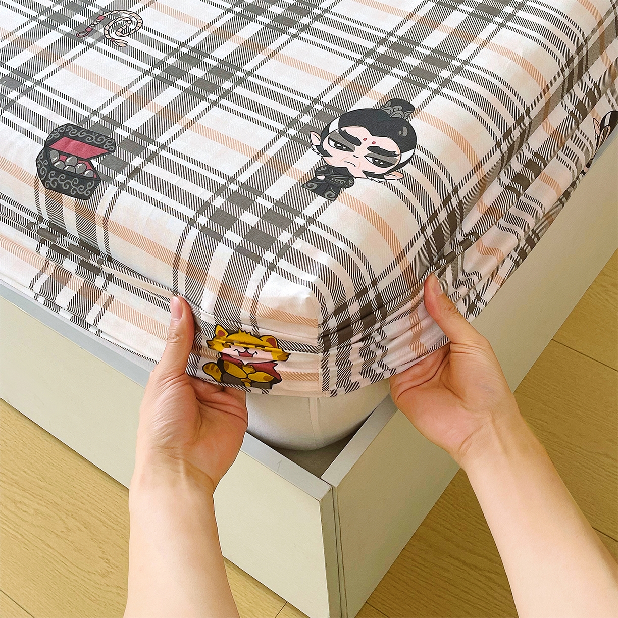 91家纺网 家纺一手货源 找家纺 金鑫汇家纺 2026新款13070全棉单品套件系列-成人床：A版单床笠 无畏申公豹-咖