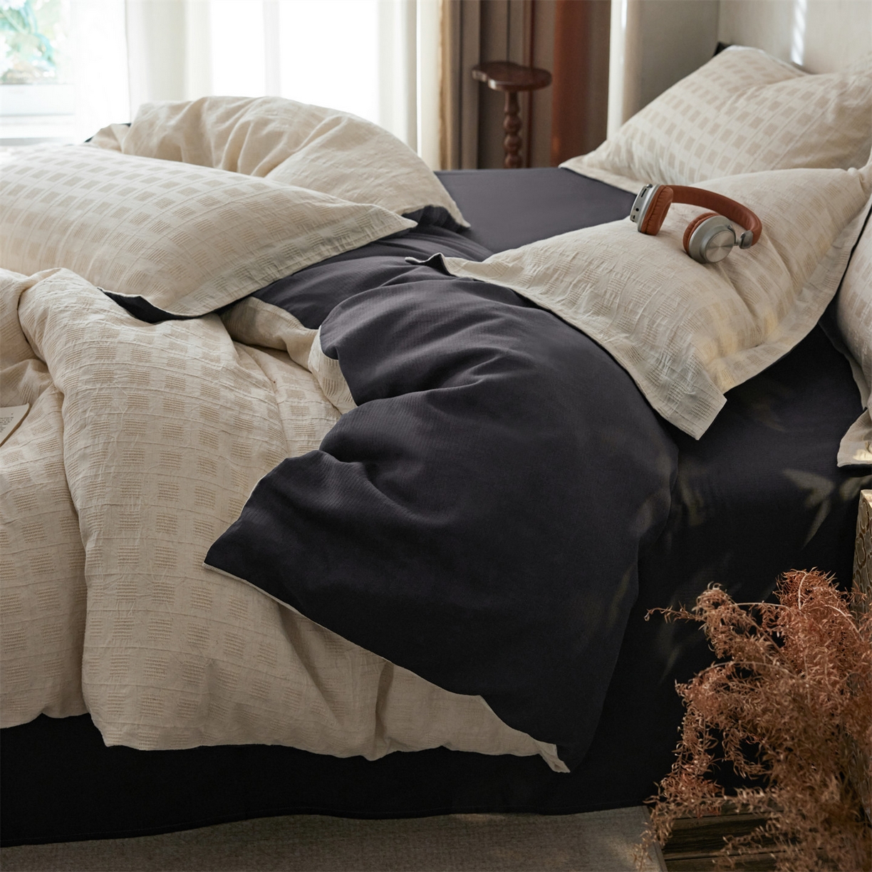 91家纺网 家纺一手货源 找家纺 笙意家纺 2025新款全棉A版棉麻提花B版13372四件套-乔屿系列 乔屿米