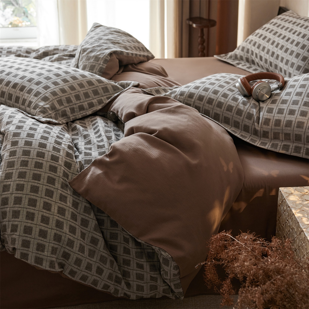 91家纺网 家纺一手货源 找家纺 笙意家纺 2025新款全棉A版棉麻提花B版13372四件套-乔屿系列 乔屿棕