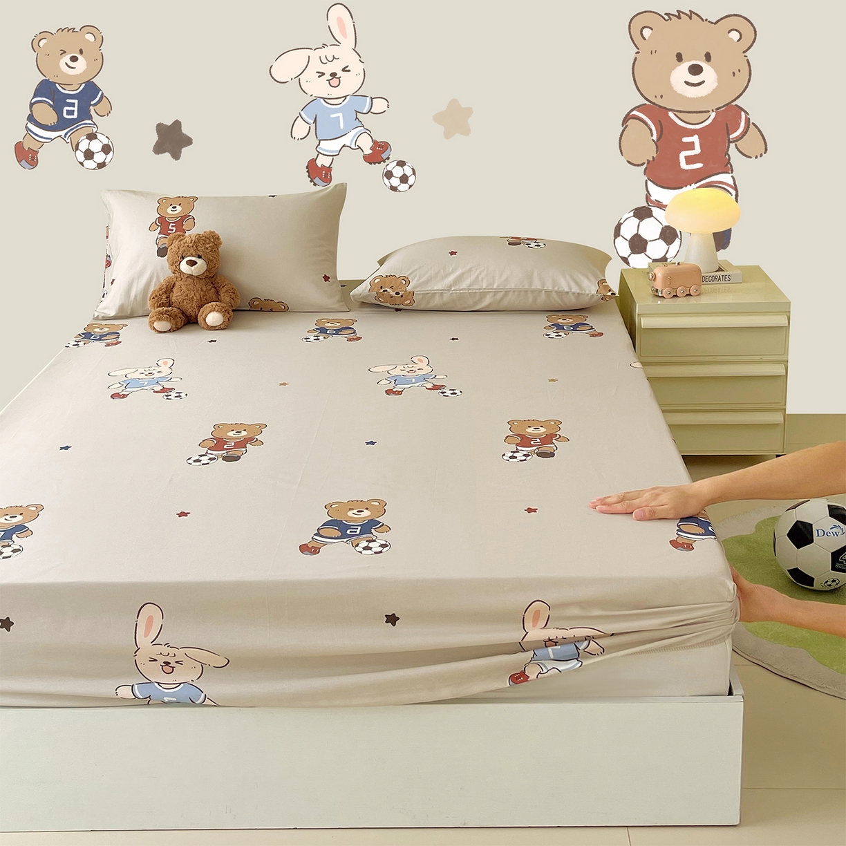 91家纺网 家纺一手货源 找家纺 金鑫汇家纺 2026新款13070全棉单品套件系列-成人床：A版单床笠 友谊足球