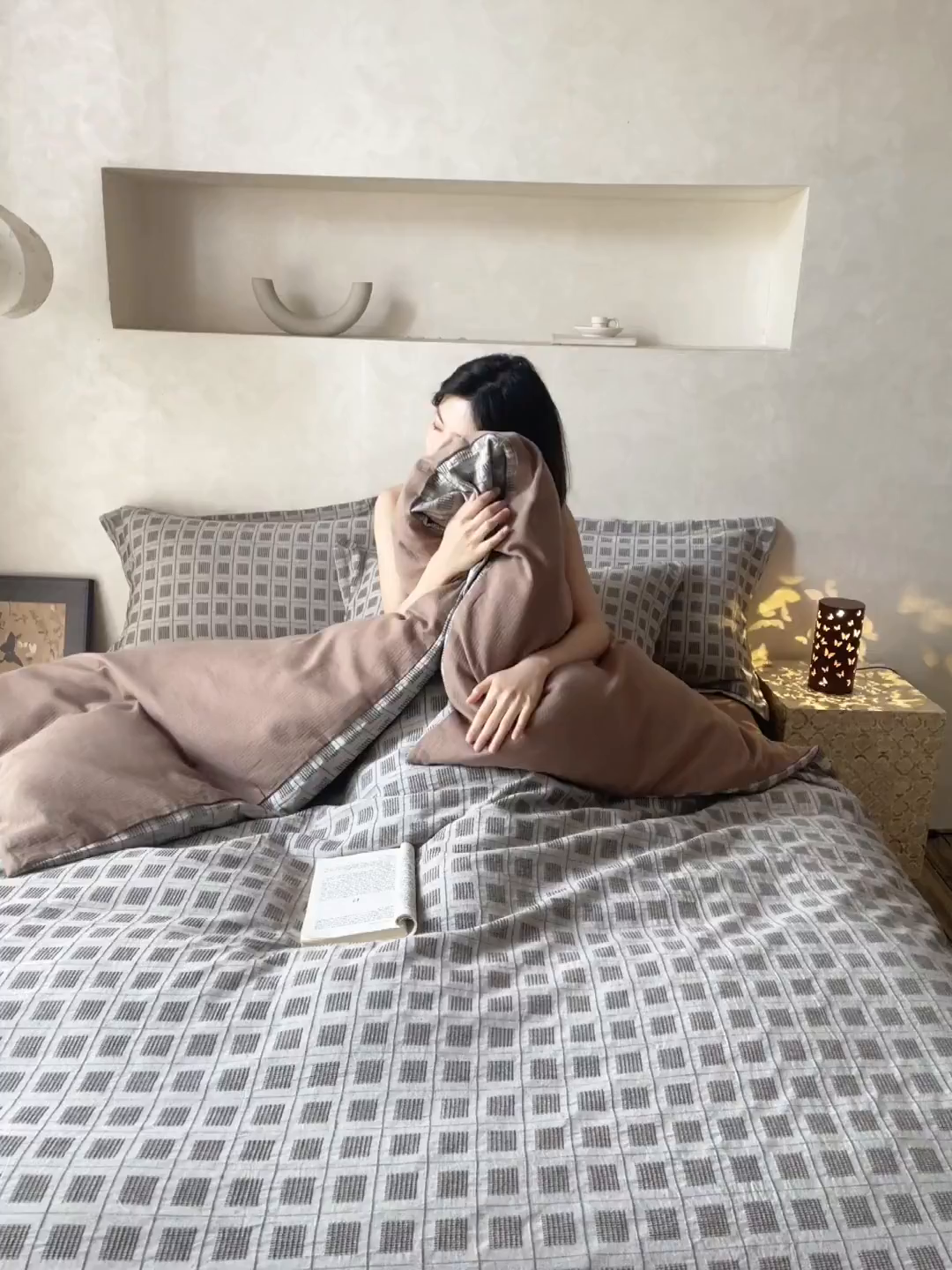 91家纺网 家纺一手货源 找家纺 笙意家纺 2025新款全棉A版棉麻提花B版13372四件套-乔屿系列 乔屿棕