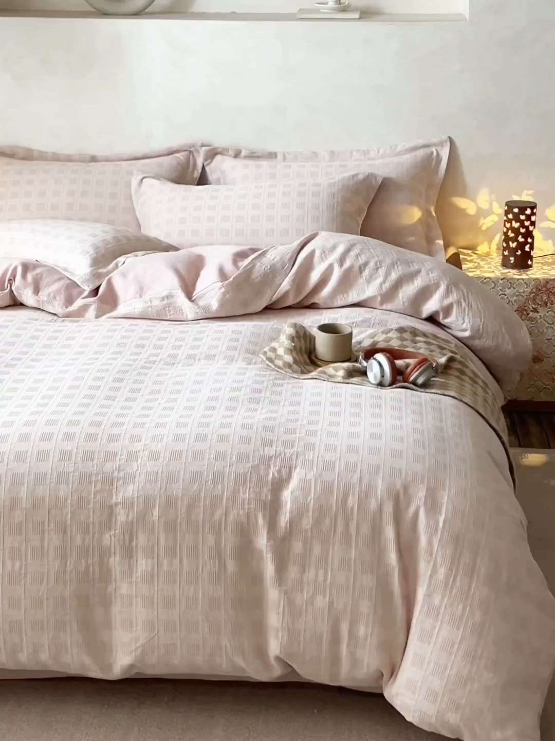 91家纺网 家纺一手货源 找家纺 笙意家纺 2025新款全棉A版棉麻提花B版13372四件套-乔屿系列 乔屿粉