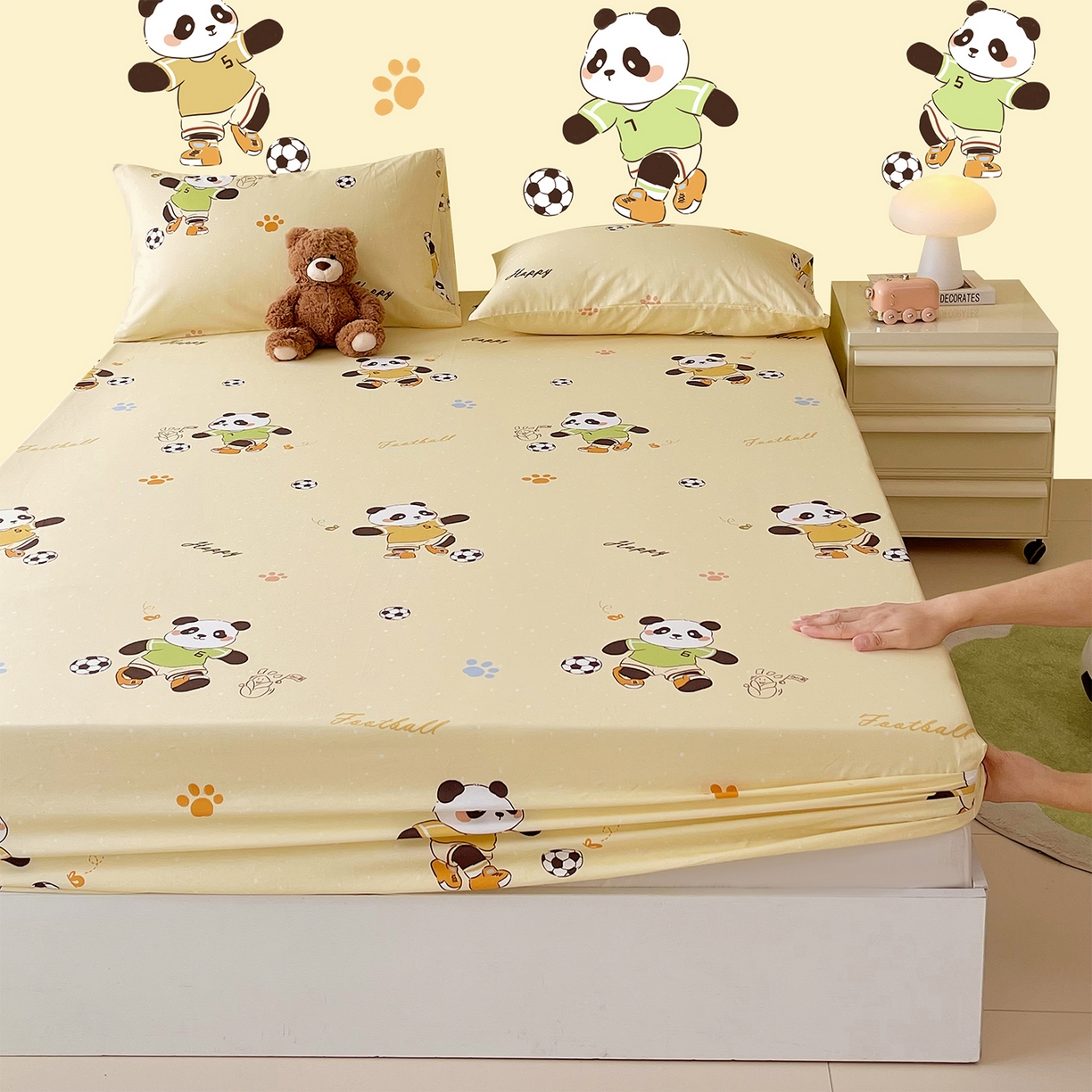 91家纺网 家纺一手货源 找家纺 金鑫汇家纺 2026新款13070全棉单品套件系列-成人床：A版单床笠 足球争霸赛-黄