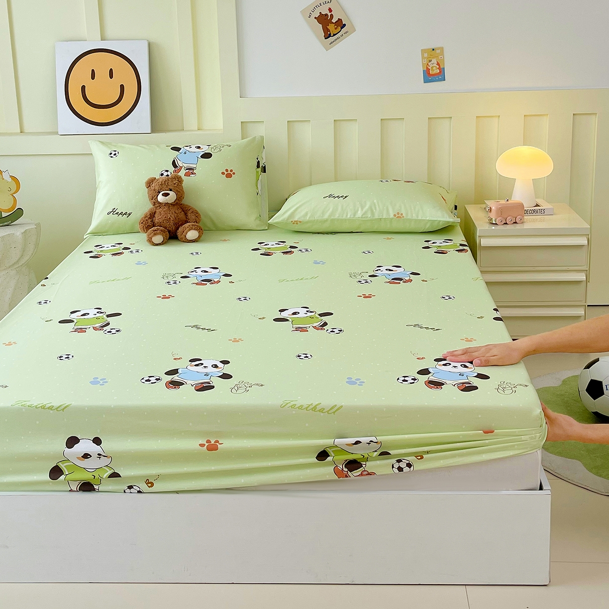 91家纺网 家纺一手货源 找家纺 金鑫汇家纺 2026新款13070全棉单品套件系列-成人床：A版单床笠 足球争霸赛-绿