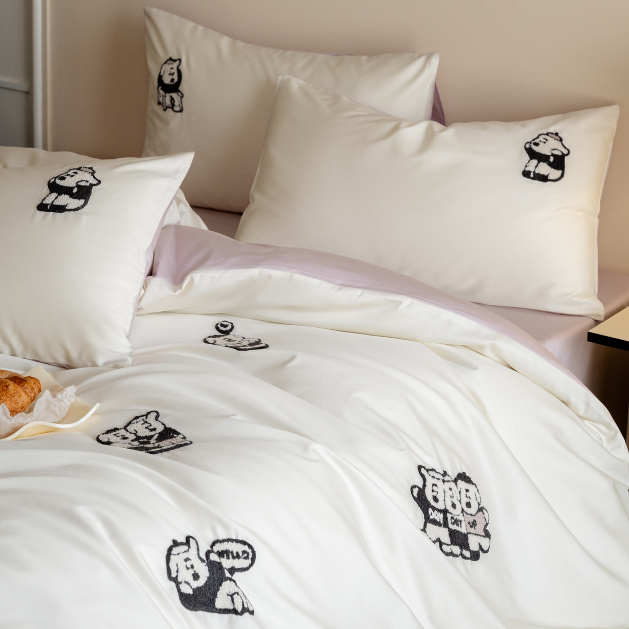 91家纺网 家纺一手货源 找家纺 （总）FORTWO家纺原创设计（FOR TWO家纺） 2026新款50长绒棉卡通毛巾绣系列四件套 会员-20（券前）基础价不低于小号268元 中号348元，大号388元 床笠加10元