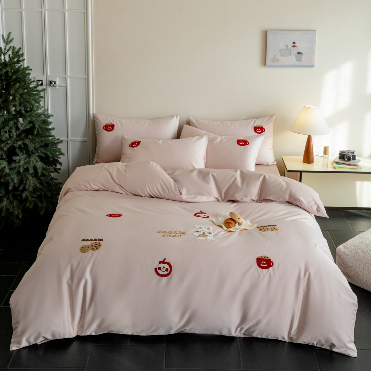 91家纺网 家纺一手货源 找家纺 （总）FORTWO家纺原创设计（FOR TWO家纺） 2026新款50长绒棉卡通毛巾绣系列四件套 会员-20（券前）基础价不低于小号268元 中号348元，大号388元 床笠加10元