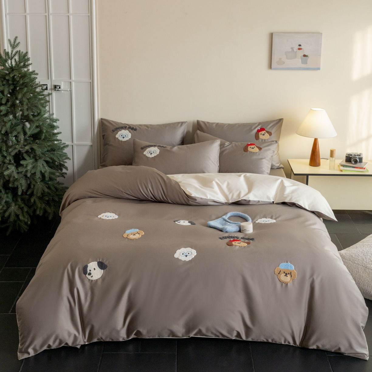 91家纺网 家纺一手货源 找家纺 （总）FORTWO家纺原创设计（FOR TWO家纺） 2026新款50长绒棉卡通毛巾绣系列四件套 会员-20（券前）基础价不低于小号268元 中号348元，大号388元 床笠加10元