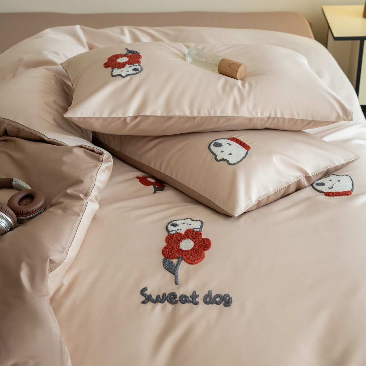 91家纺网 家纺一手货源 找家纺 FORTWO家纺原创设计（FOR TWO家纺） 2026新款50长绒棉卡通毛巾绣系列四件套 会员-20（券前）基础价不低于小号268元 中号348元，大号388元 床笠加10元 小花园