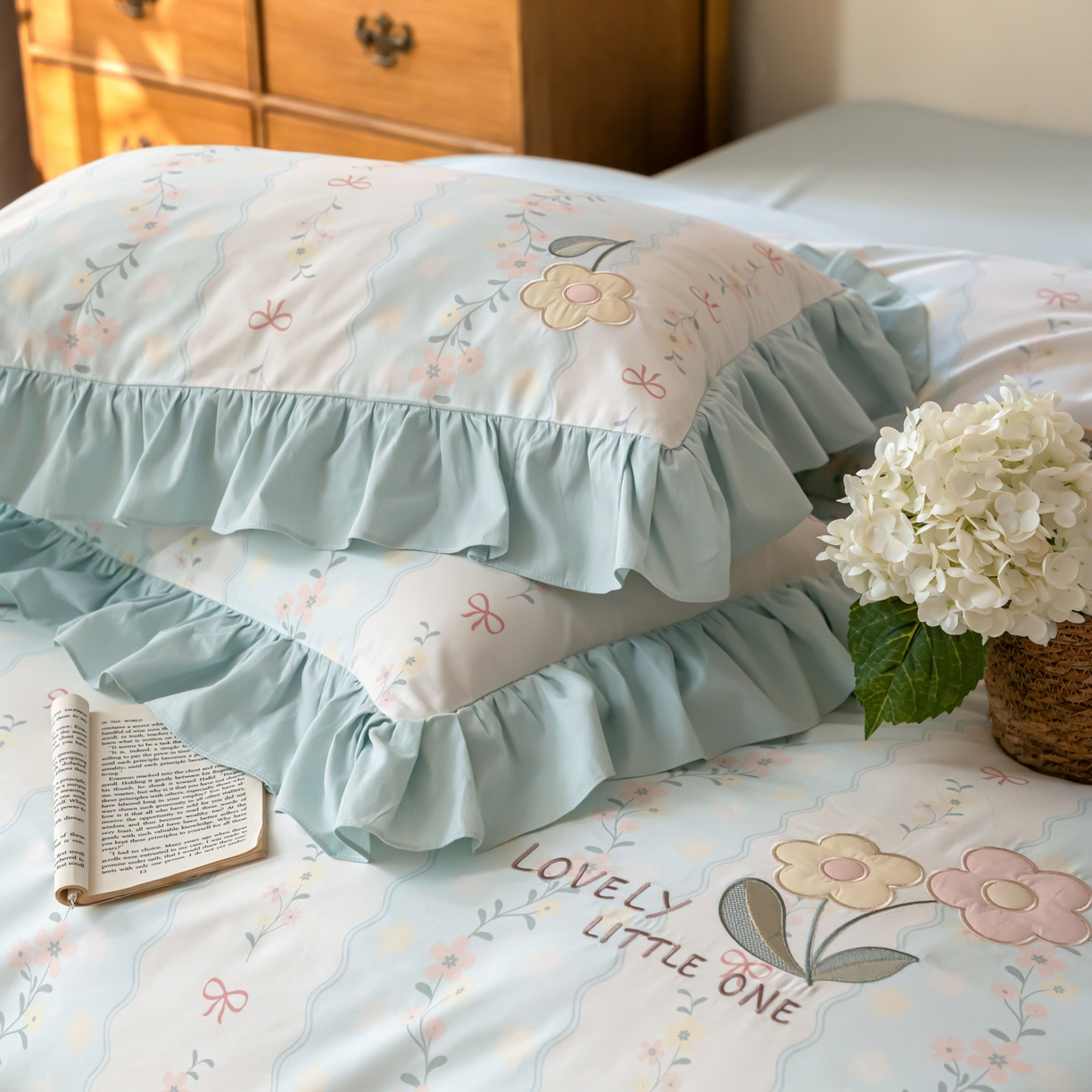 91家纺网 家纺一手货源 找家纺 FORTWO家纺原创设计（FOR TWO家纺） 2026新款50长绒棉印花+绣花荷叶花边系列四件套 会员-20（券前）基础价不低于中号388元，大号418元 床笠加10元 枕花眠