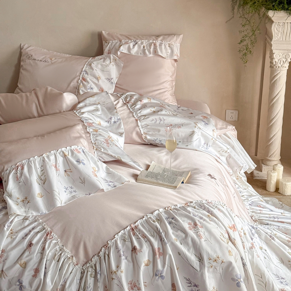 91家纺网 家纺一手货源 找家纺 （总）FORTWO家纺原创设计（FOR TWO家纺） 2026新款50长绒棉印花+绣花荷叶大花边系列四件套 会员-20（券前）基础价不低于中号418元，大号458元 床笠加10元