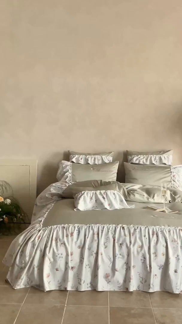 91家纺网 家纺一手货源 找家纺 FORTWO家纺原创设计（FOR TWO家纺） 2026新款50长绒棉印花+绣花荷叶大花边系列四件套 会员-20（券前）基础价不低于中号418元，大号458元 床笠加10元 花未眠-绿