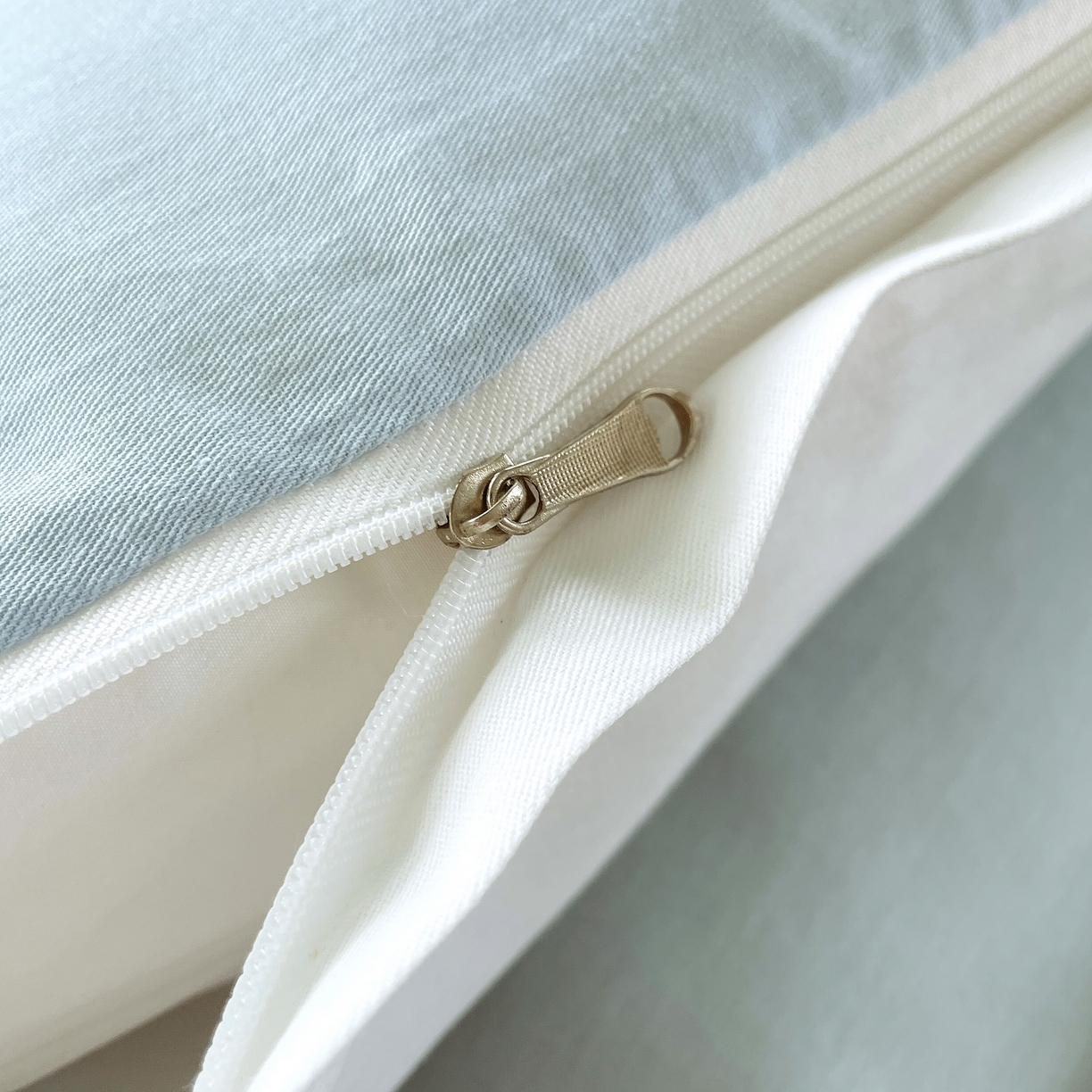 91家纺网 家纺一手货源 找家纺 金鑫汇家纺 2026新款13070全棉单品套件系列-单品：单被套 奶油蓝