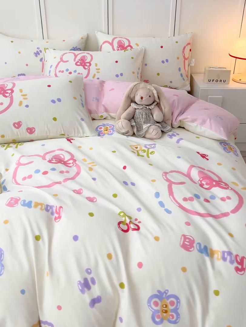 91家纺网 家纺一手货源 找家纺 金鑫汇家纺 2026新款13070全棉单品套件系列-单品：单被套 奇趣小兔