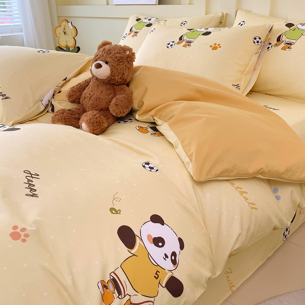 91家纺网 家纺一手货源 找家纺 金鑫汇家纺 2026新款13070全棉单品套件系列-单品：单被套 足球争霸赛-黄