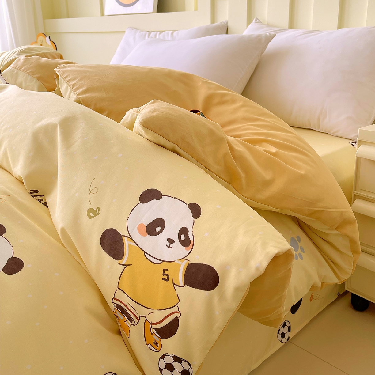 91家纺网 家纺一手货源 找家纺 金鑫汇家纺 2026新款13070全棉单品套件系列-单品：单被套 足球争霸赛-黄