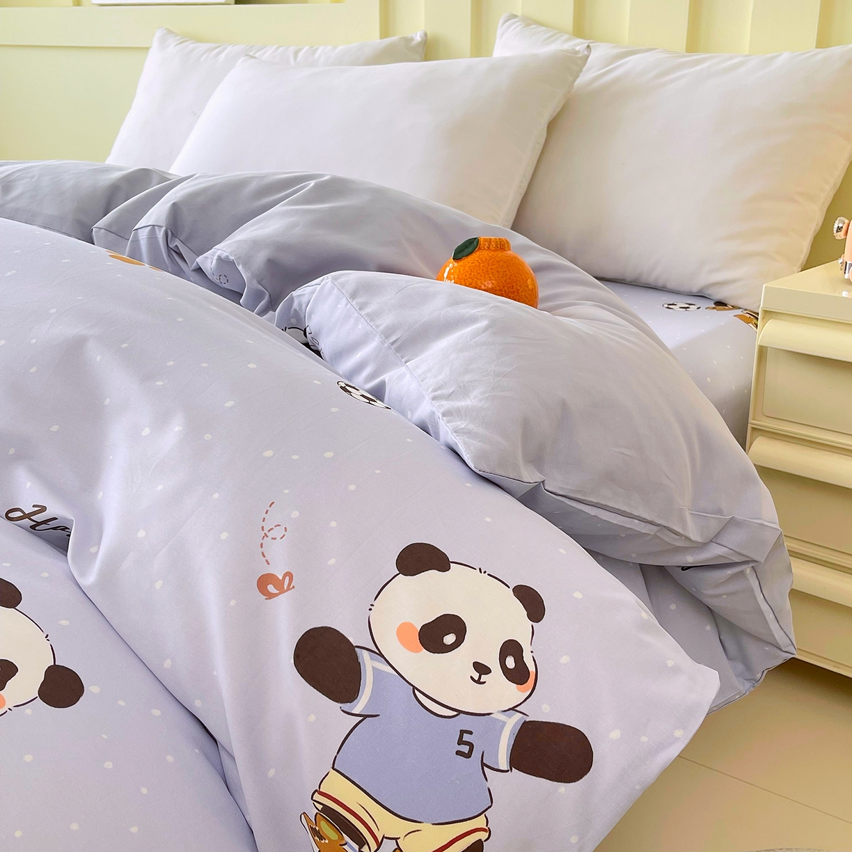 91家纺网 家纺一手货源 找家纺 金鑫汇家纺 2026新款13070全棉单品套件系列-单品：单被套 足球争霸赛-灰