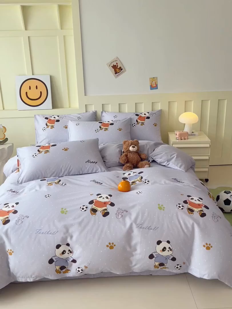 91家纺网 家纺一手货源 找家纺 金鑫汇家纺 2026新款13070全棉单品套件系列-套件：四件套 足球争霸赛-灰